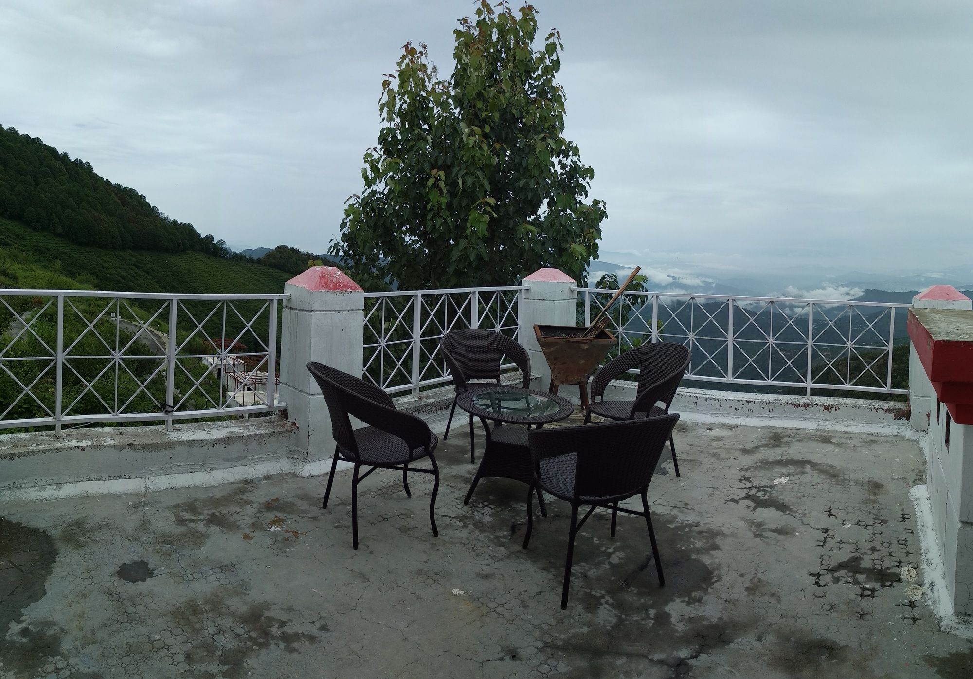The Swiss Village Resort Nainital Exterior foto